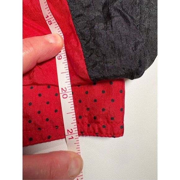 Red & Black wind jacket with polka dots full zip PS S… - Picture 4 of 9